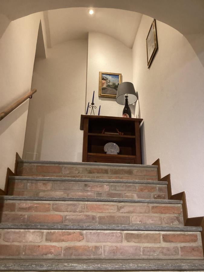 Holiday House Antica Dimora Soggiorni In Langa Centro Storico La Morra Zewnętrze zdjęcie